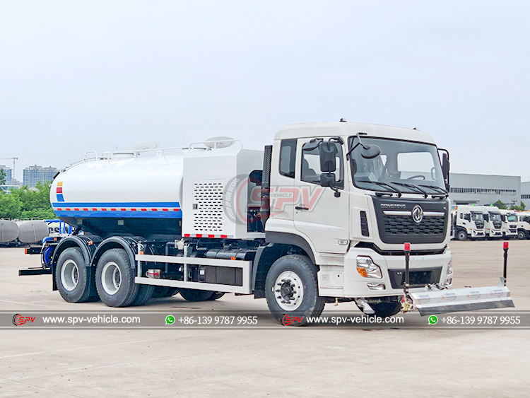 6X4 Water Jetting Truck for Road DONGFENG - Front Right Side